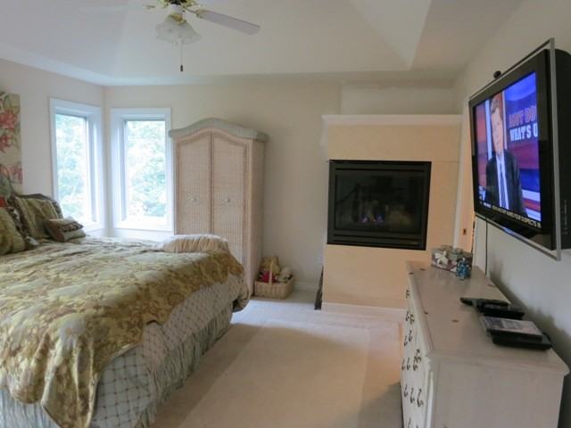 1423 Royal Oak Ct NE - Photo 3 of 10