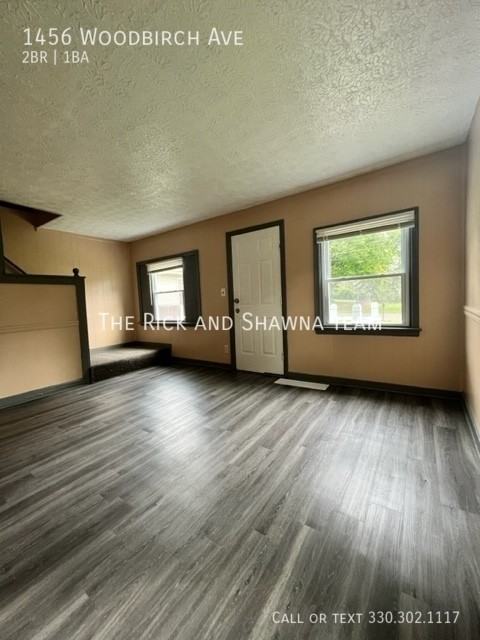 1456 Woodbirch Ave - Photo 3 of 14