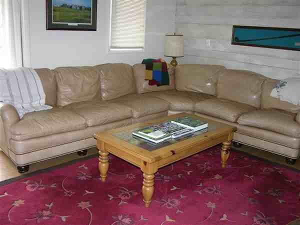 11395 Lakeshore Dr - Photo 2 of 10