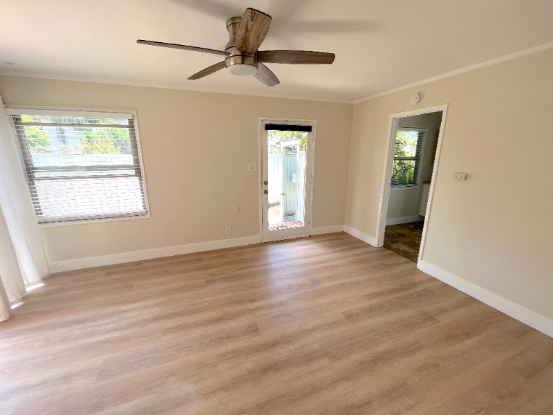 666 Glenneyre St - Photo 7 of 25