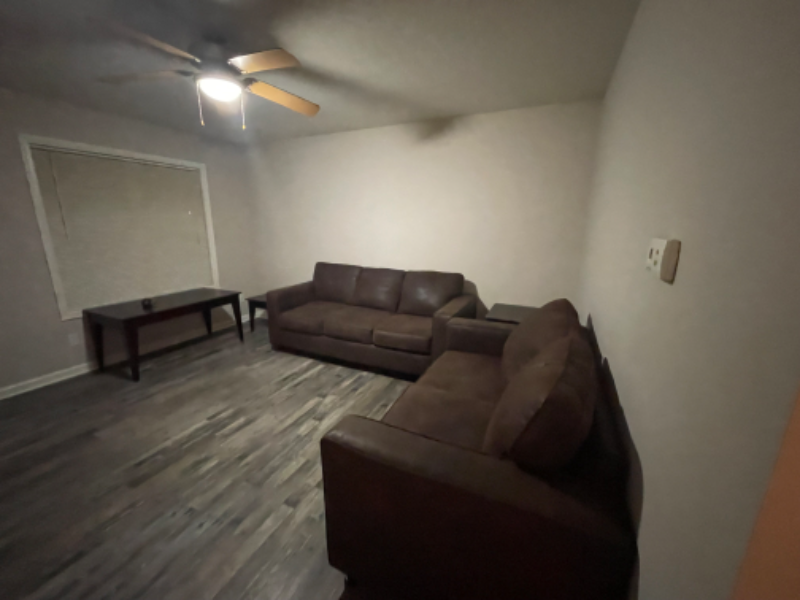 505 S Urbana Ave #B - Photo 2 of 7