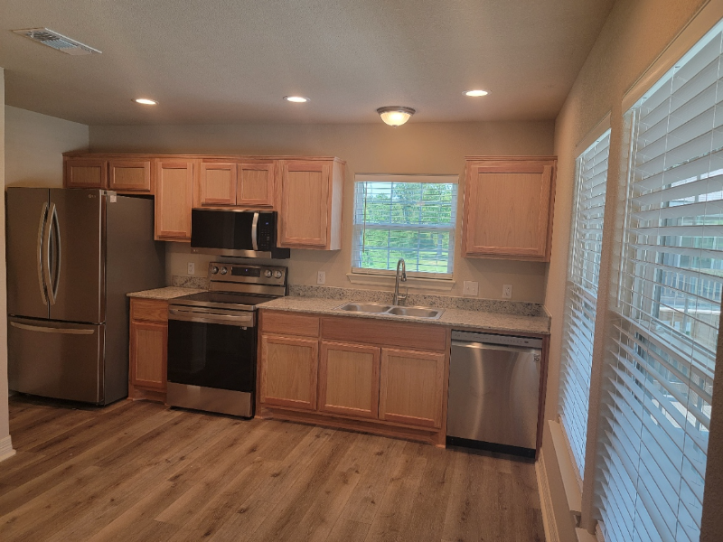 1955 Pence St - Photo 3 of 4