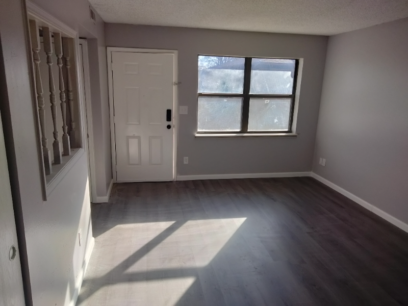 920 Countryside Ln #7 - Photo 6 of 11