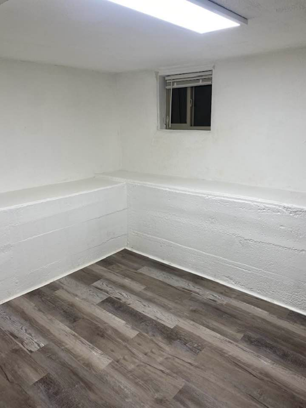 460 El Paso Blvd #3 - Photo 6 of 14