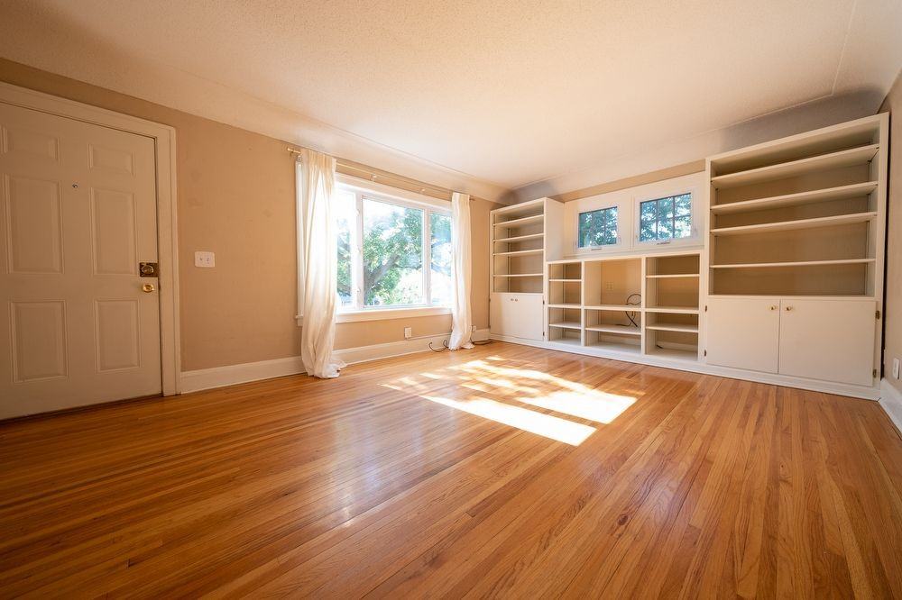 49 Thomas Ave S - Photo 2 of 30