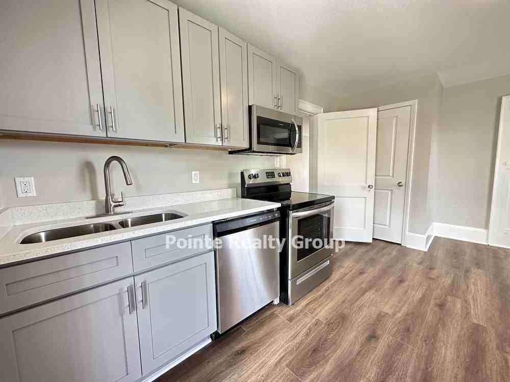 115 E Atlantic St - Photo 2 of 15