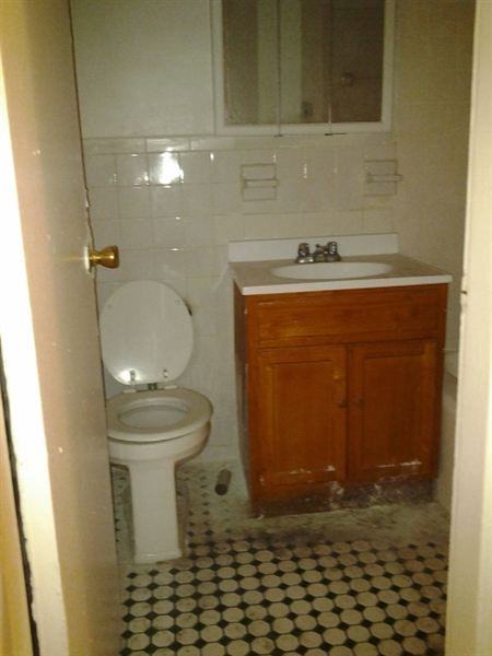 White Plains Road - Photo 3 of 5