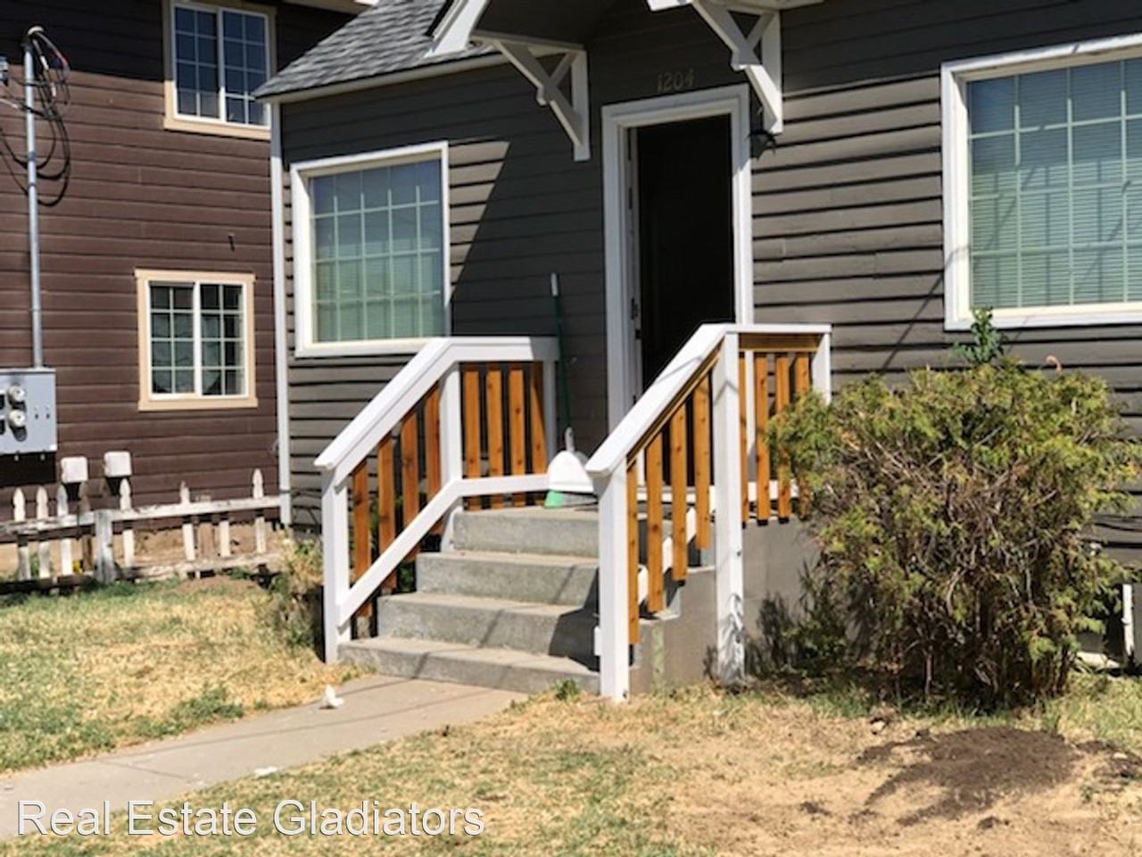 1204 Decatur Ave - Photo 2 of 21