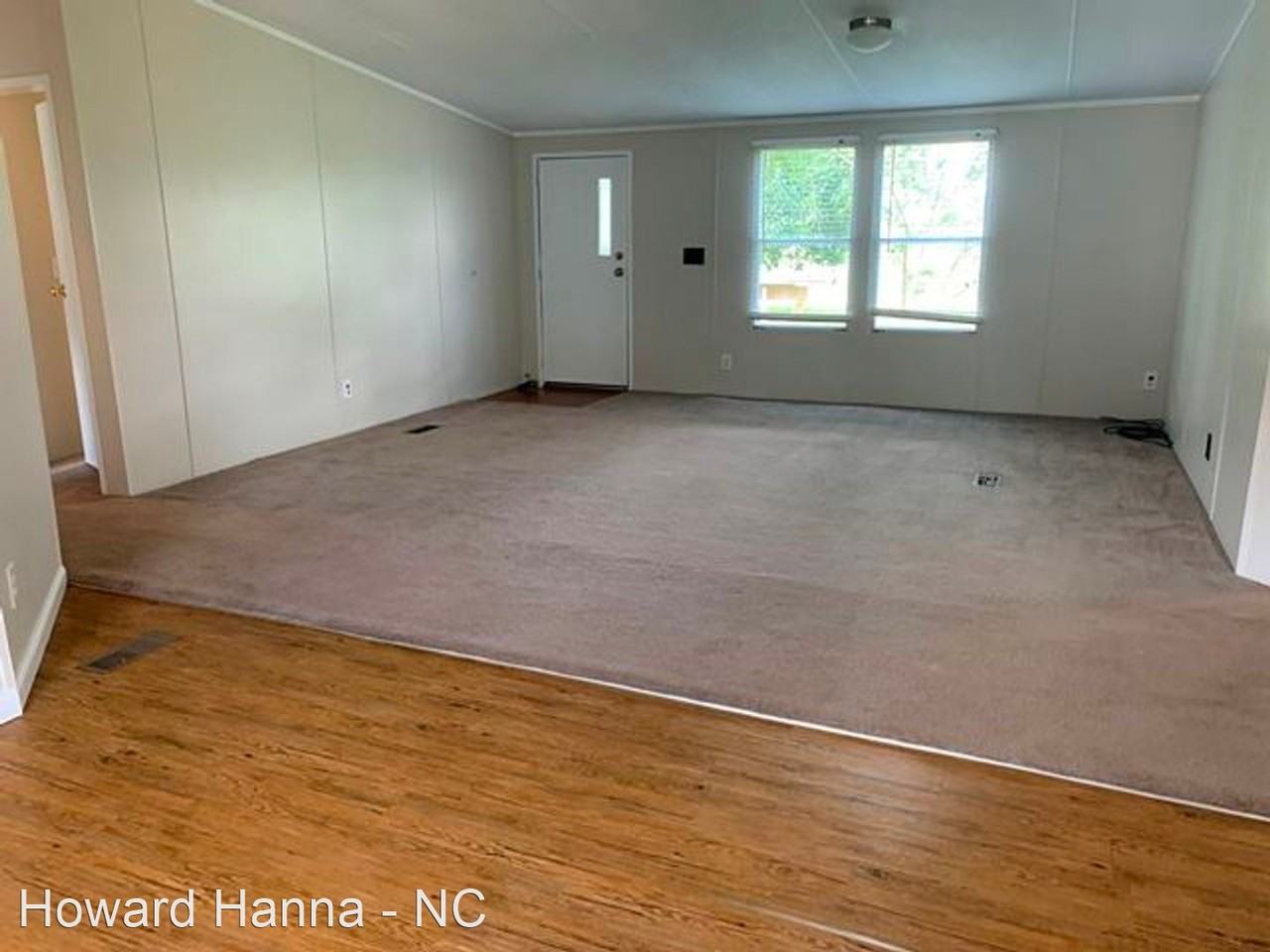 112 Womack Dr - Photo 2 of 15