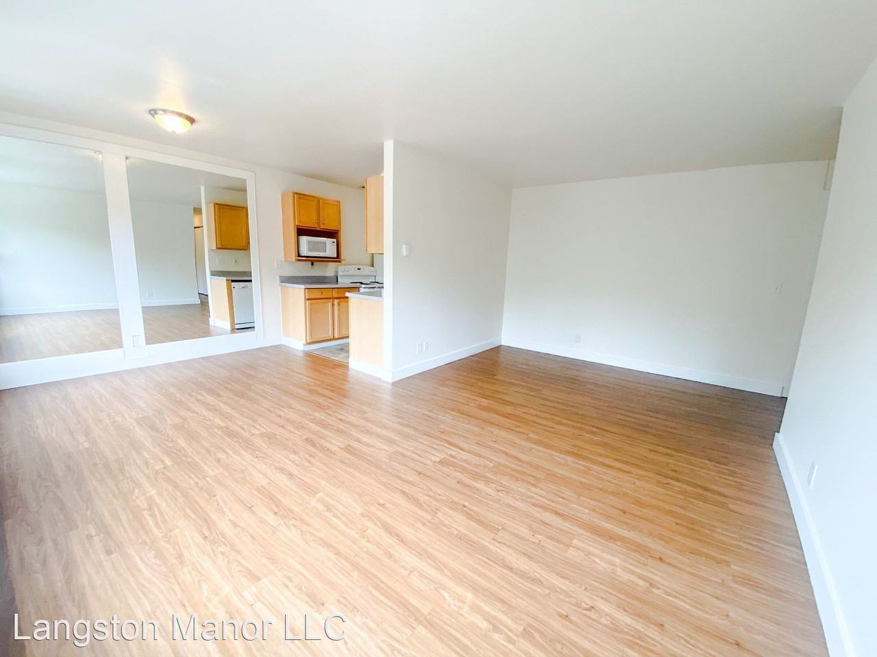 424 19th Ave E. LangstonManor@northwestapartments.com - Photo 2 of 50