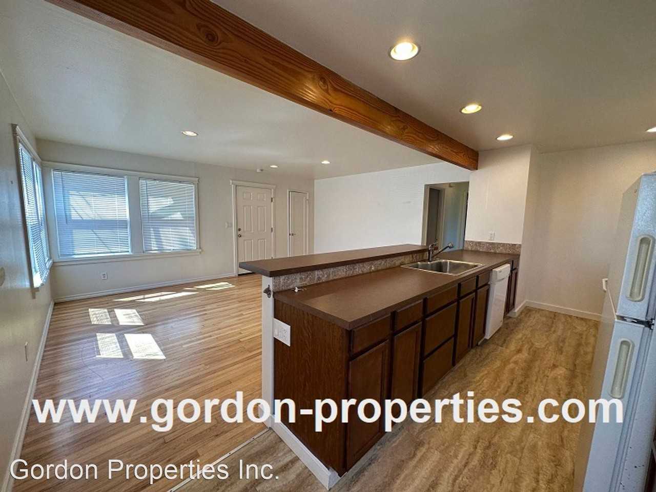 201 N Bryant St - Photo 3 of 43