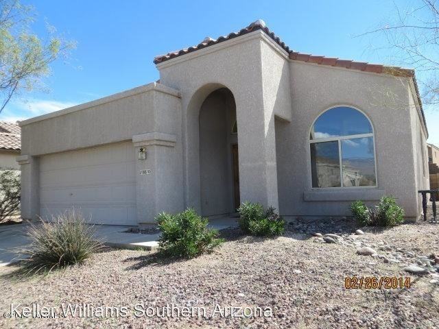 10810 E Watershed Dr - Photo 3 of 28
