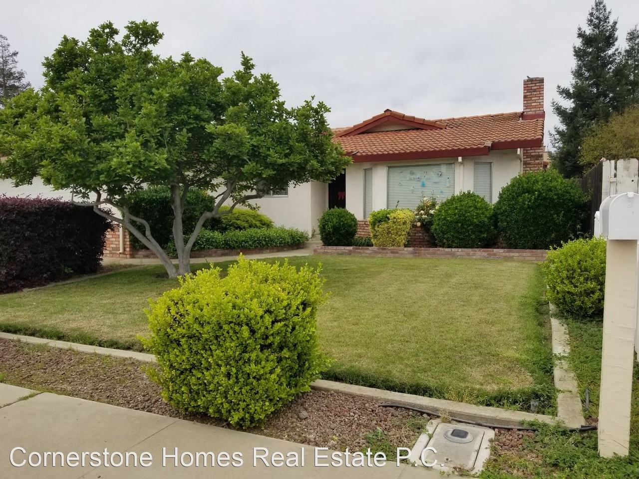 885 Gary St - Photo 2 of 18