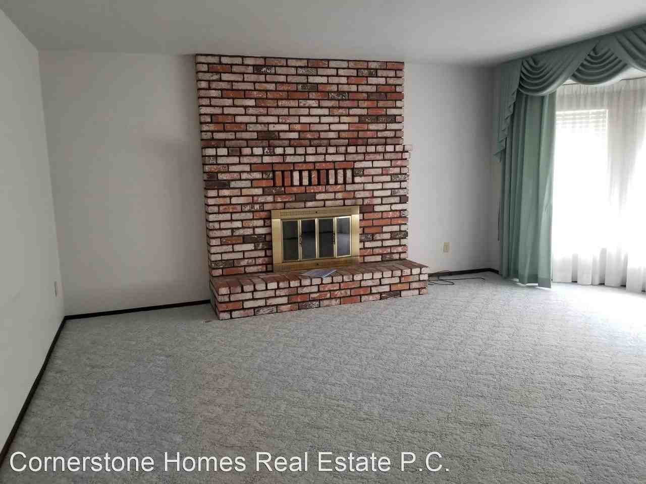 885 Gary St - Photo 3 of 18