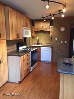 3712 24th Ave - Photo 3 of 35