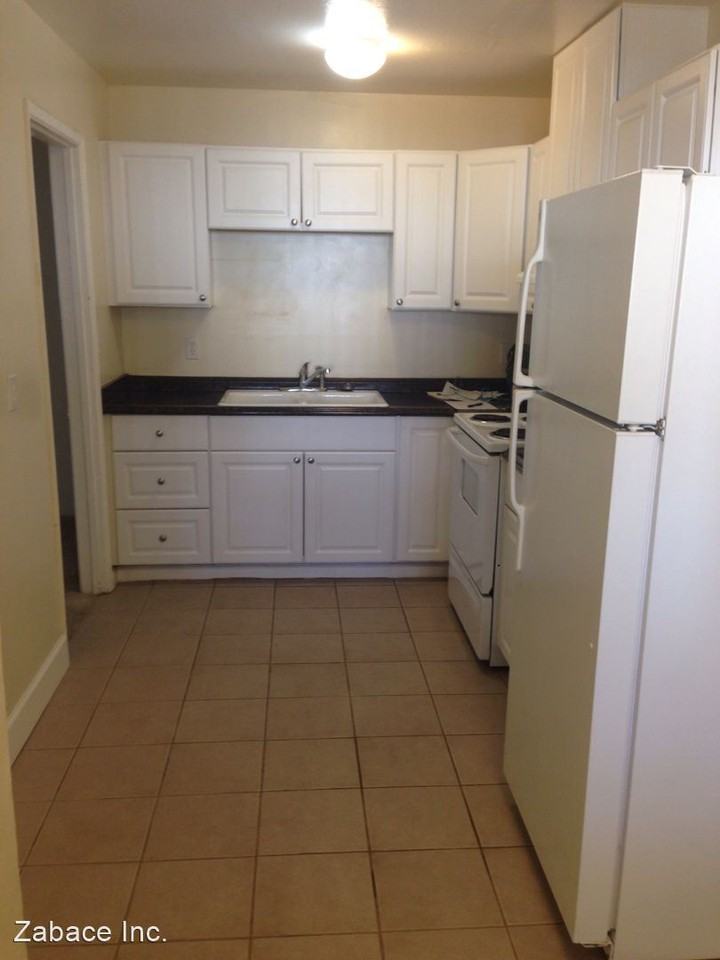 835 F St- 618 Ninth St. - Photo 2 of 9