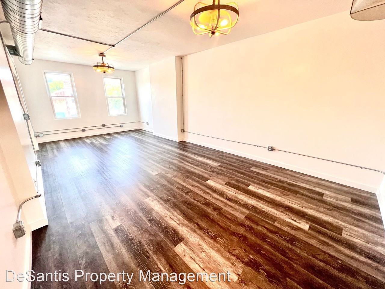 443 3rd St 2nd Fl - Photo 3 of 25