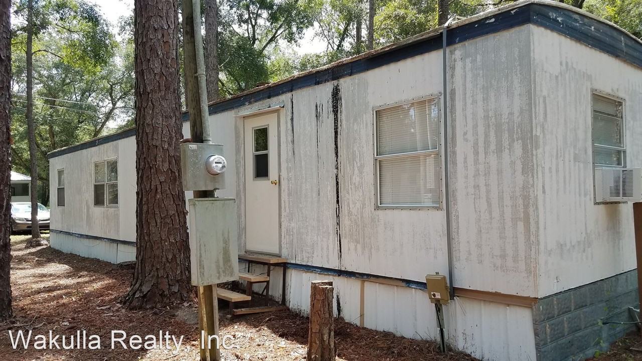 36 Montgomery Dr - Photo 2 of 10