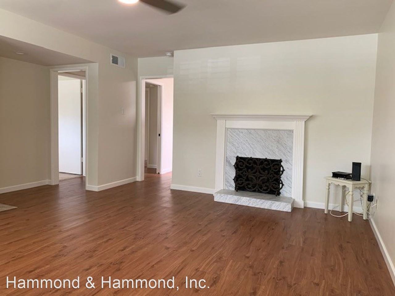4102 Lake Harbor Ln - Photo 2 of 17
