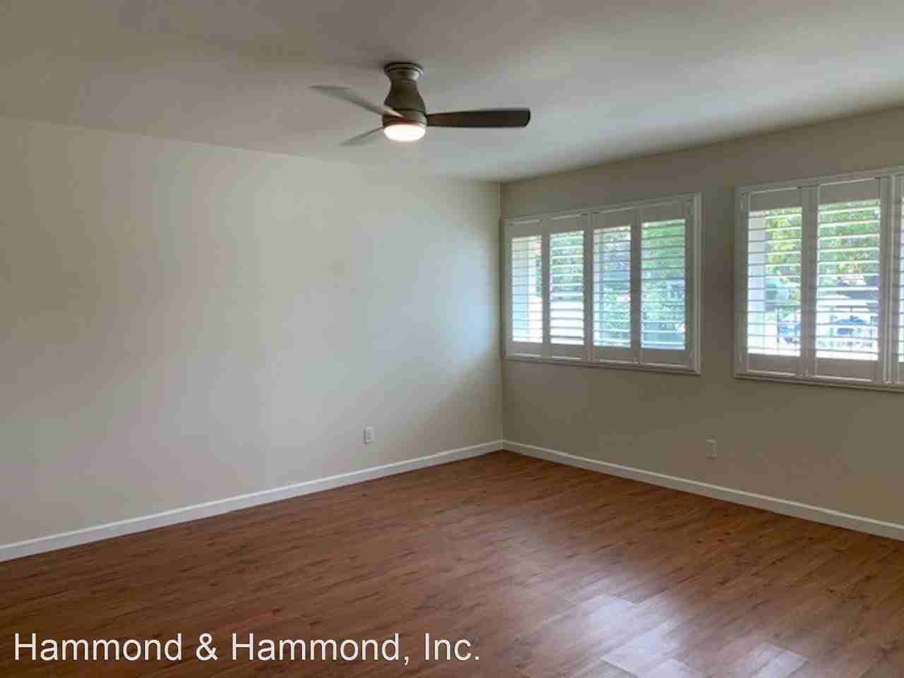 4102 Lake Harbor Ln - Photo 3 of 17