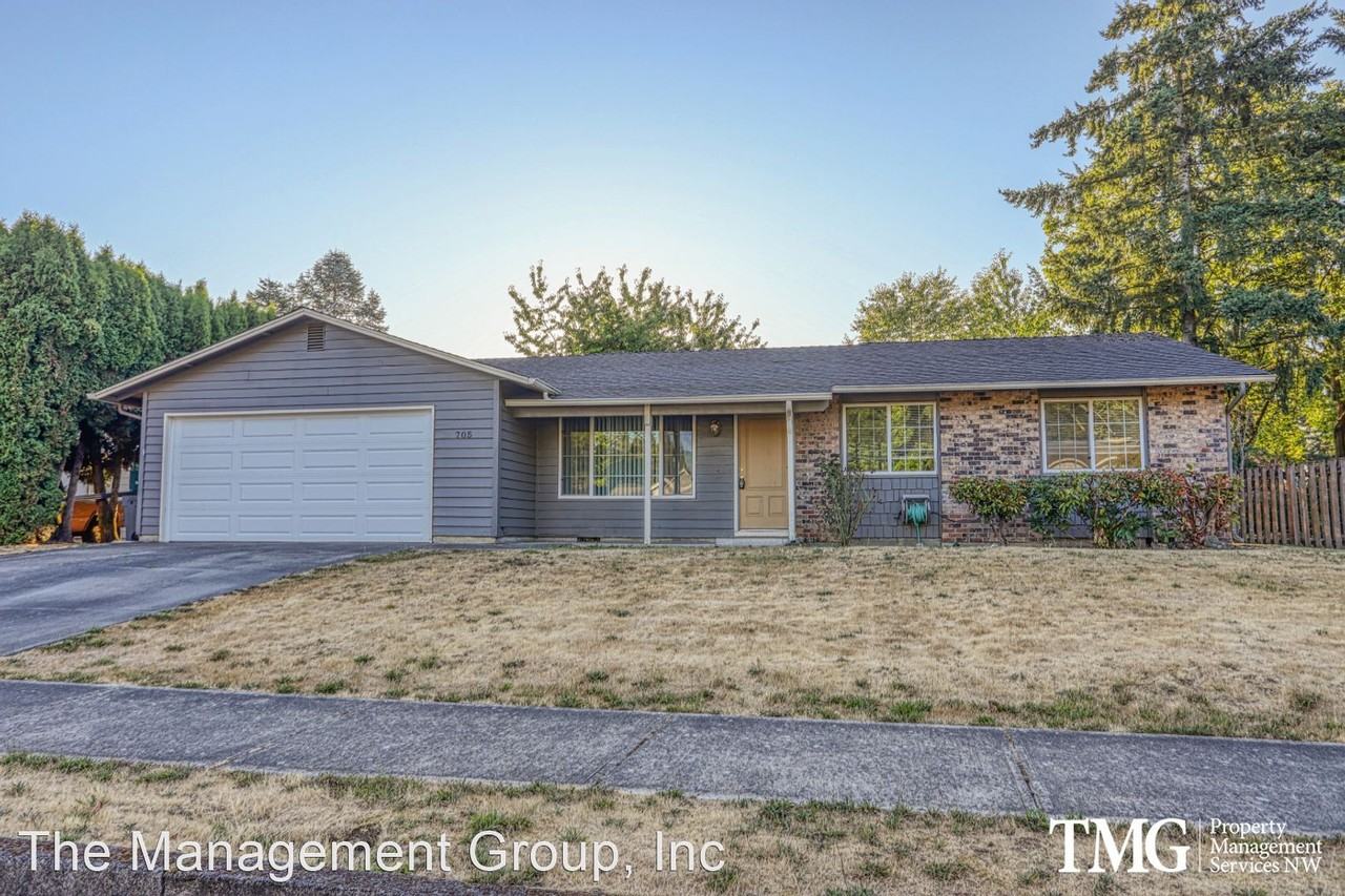 705 Ne 148th Ave - Photo 2 of 25