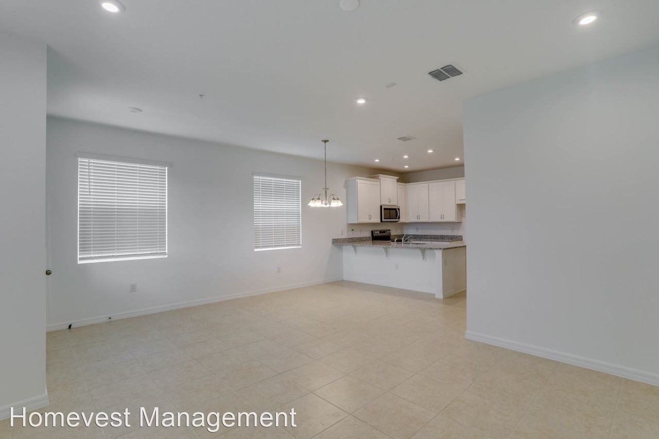 10153 Greenstone Ridge St - Photo 3 of 21