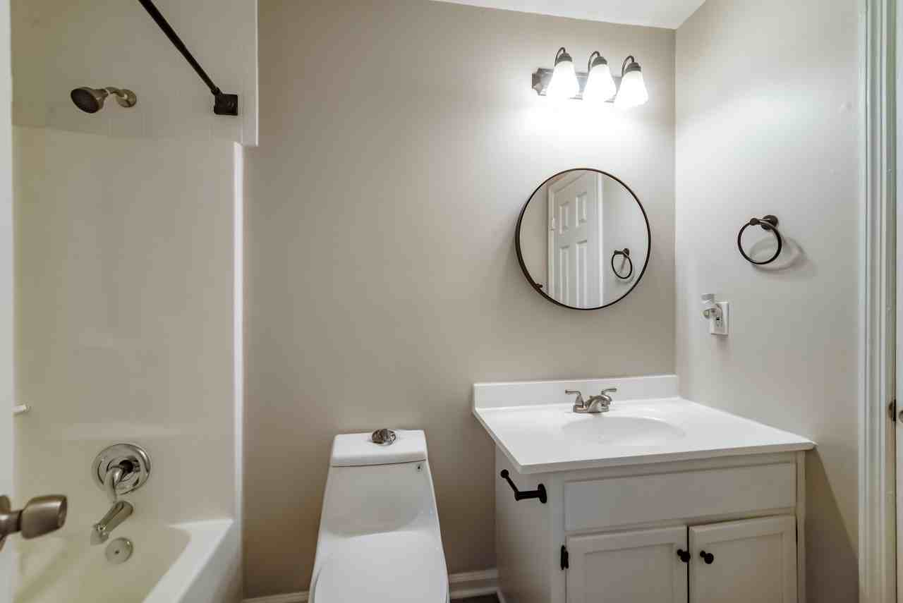 Freestone Dr - Photo 6 of 10