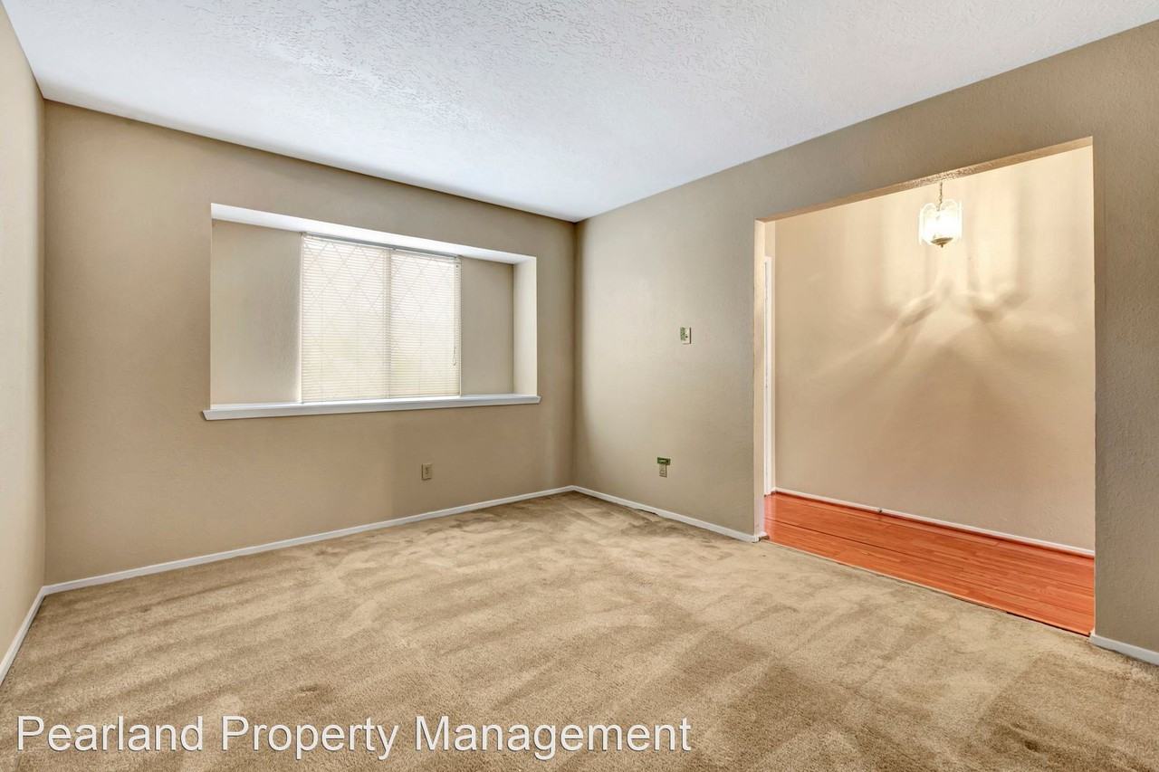 8402 Garden Parks Dr - Photo 2 of 14