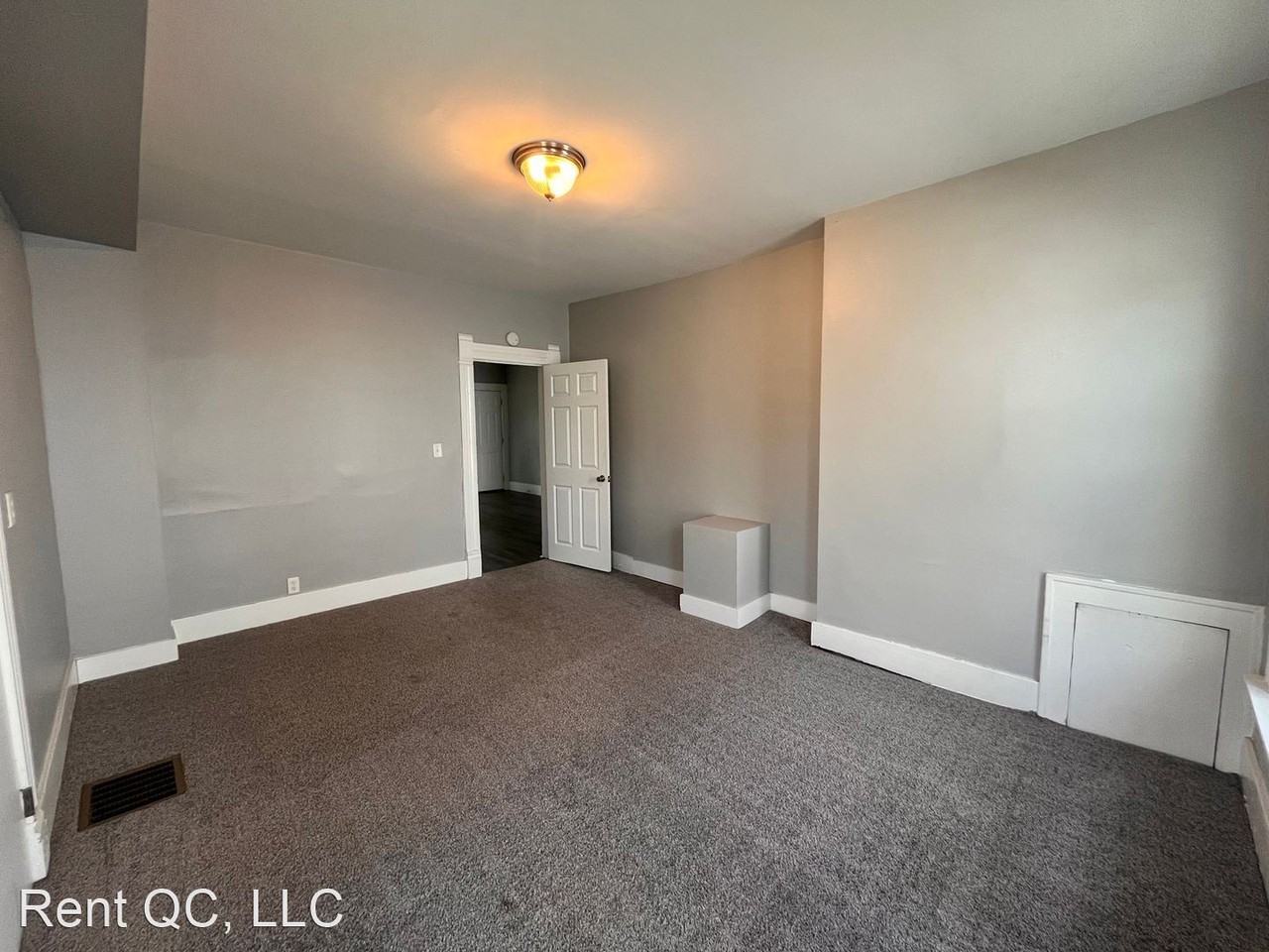 4327 7th Ave - Photo 3 of 10