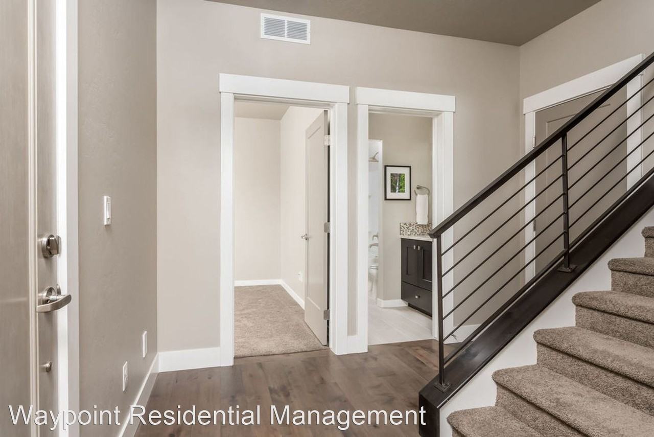 3342 E Trifecta Ln - Photo 3 of 44