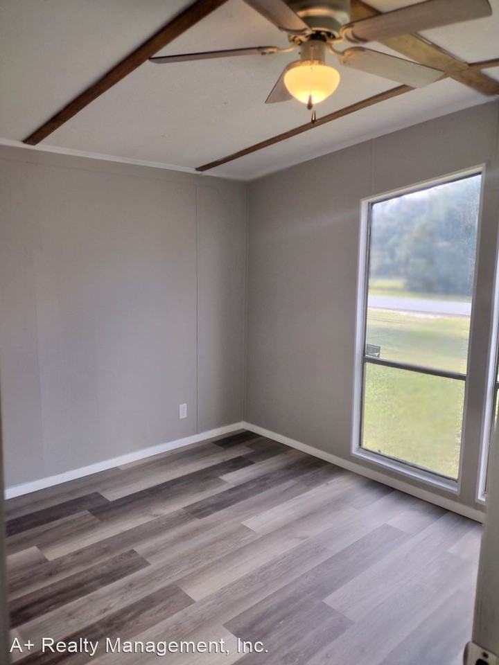 4906 W Trinity Pl - Photo 3 of 22