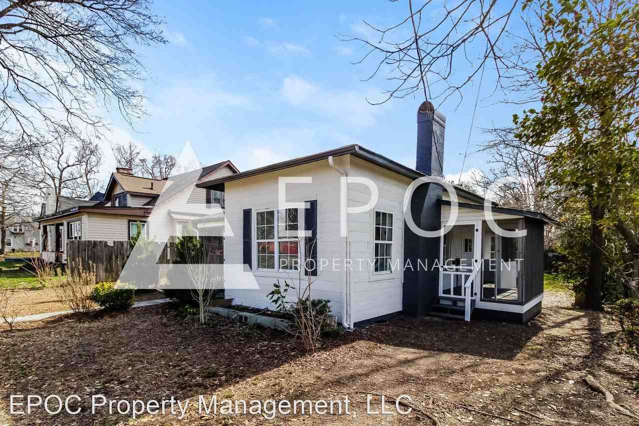 223 W Main St - Photo 2 of 15