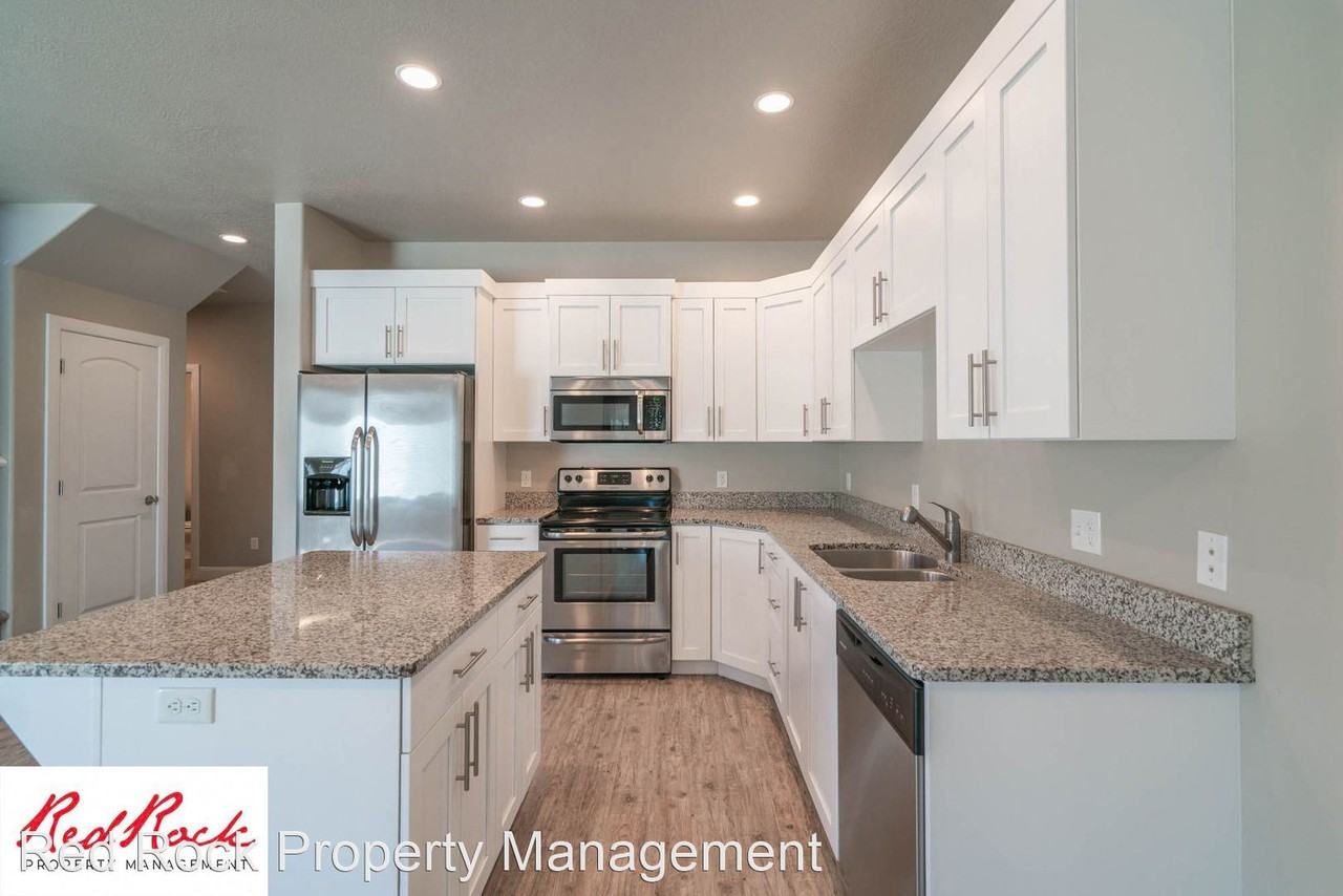 4243 Bella Vista Dr - Photo 2 of 50