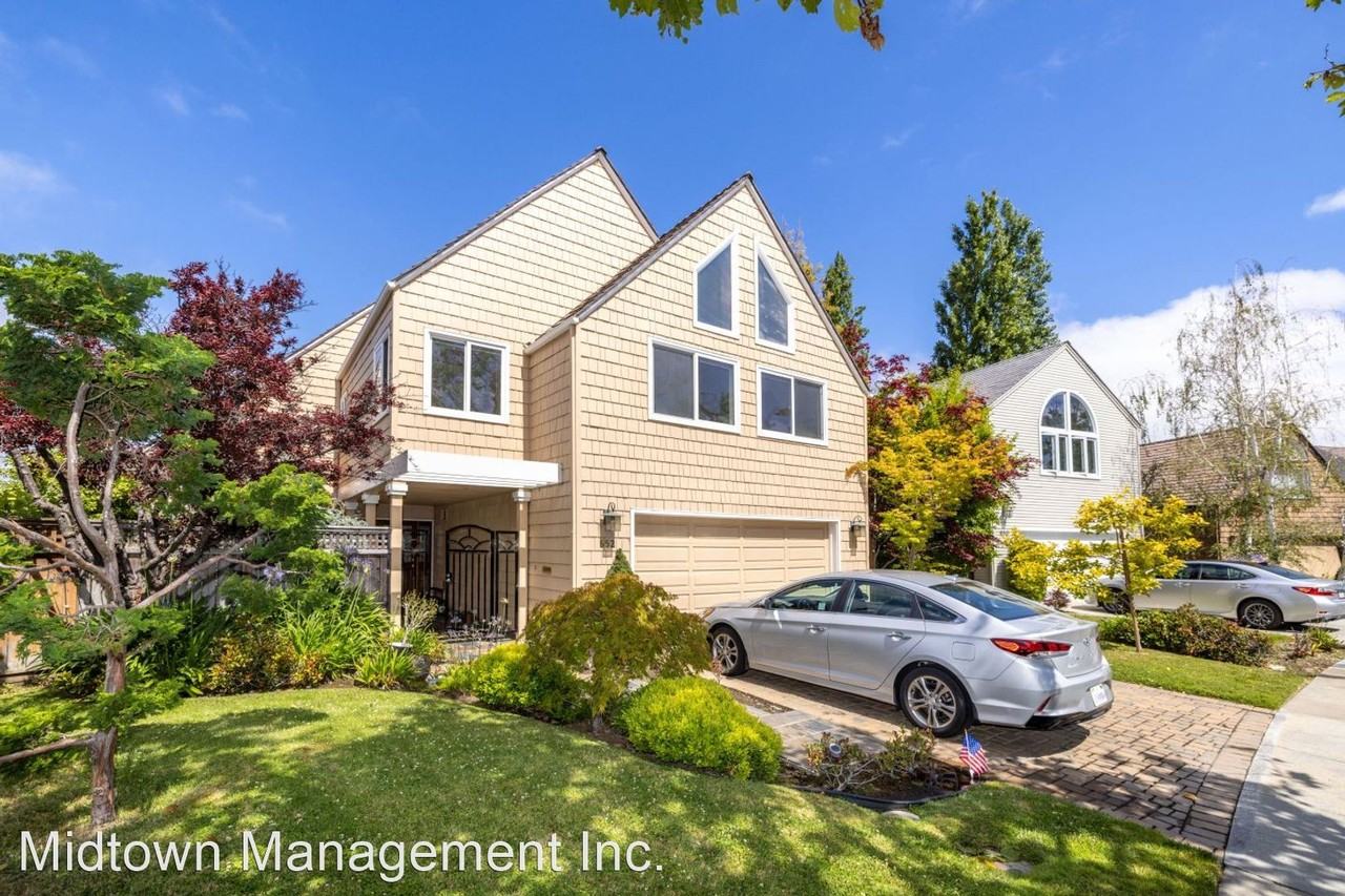 652 Greenwich Ln - Photo 2 of 28