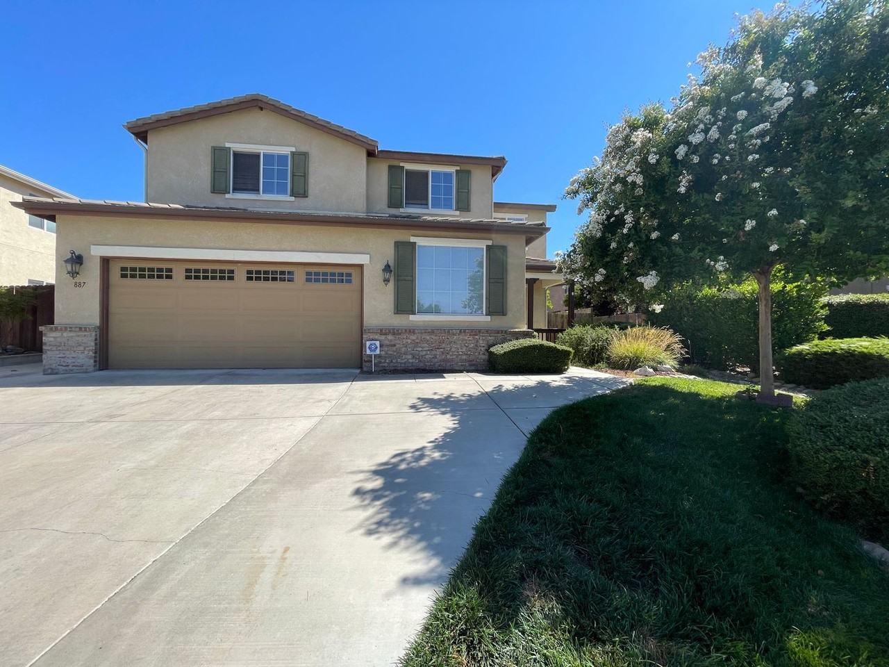 887 Sycamore Canyon Rd - Photo 2 of 36