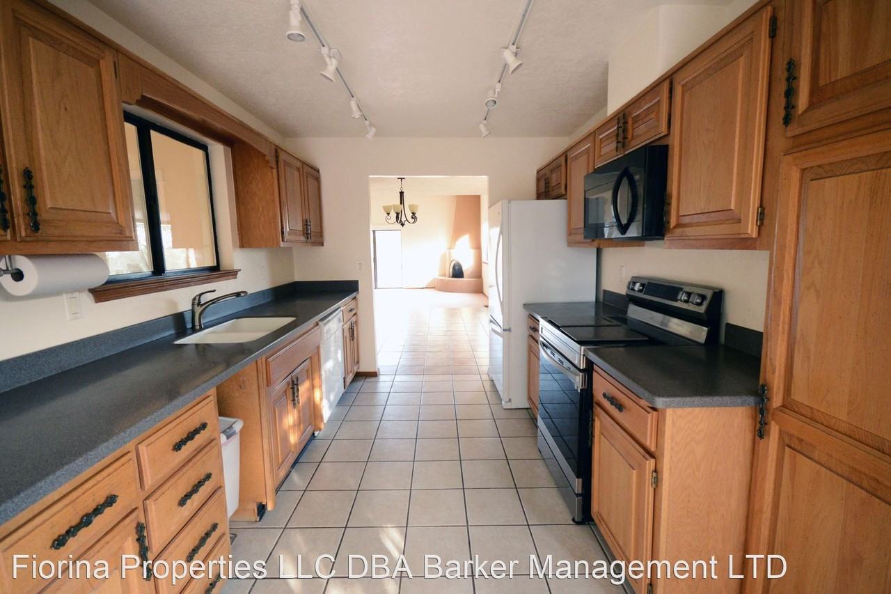 280 Loma Entrada - Photo 3 of 19