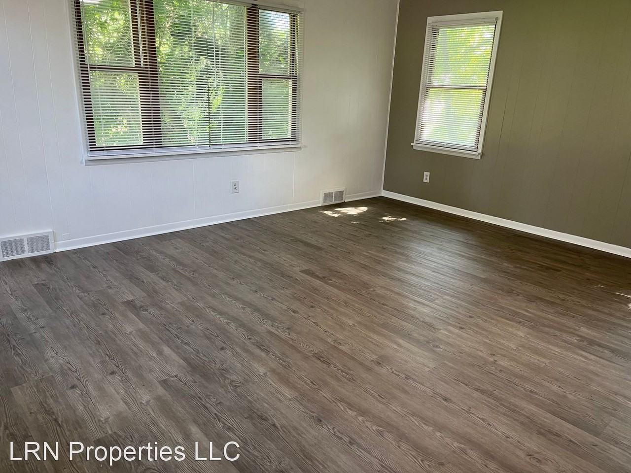 300 Vincennes Ave - Photo 3 of 10