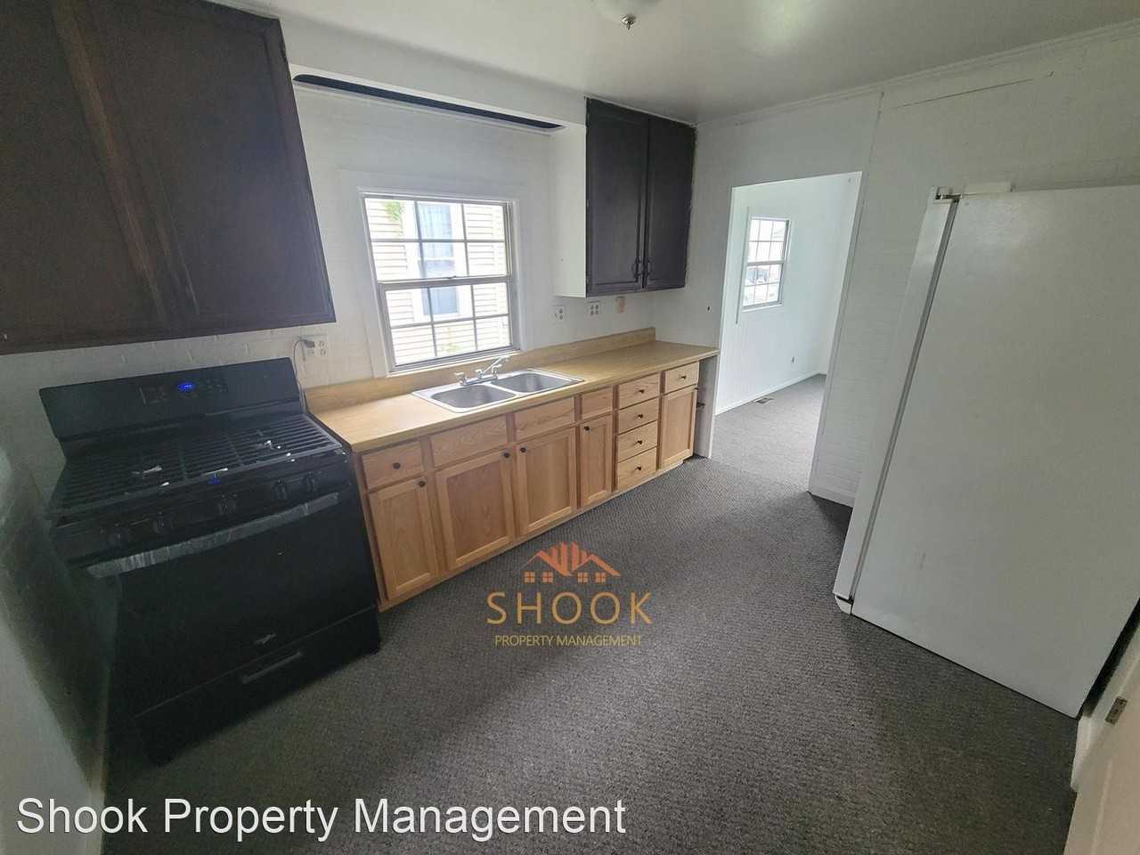 1722 Vinton St - Photo 3 of 8