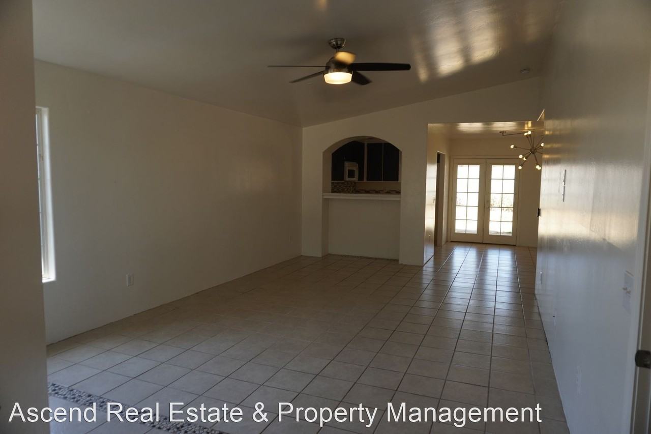 5818 Laurel Canyon Dr - Photo 2 of 16