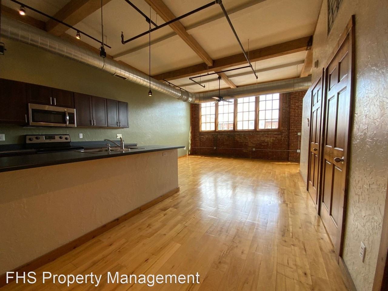 601 N National #206 - Photo 2 of 12