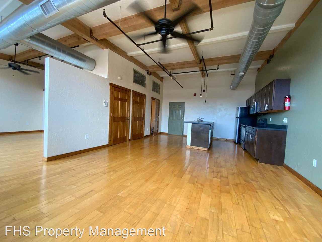 601 N National #206 - Photo 3 of 12