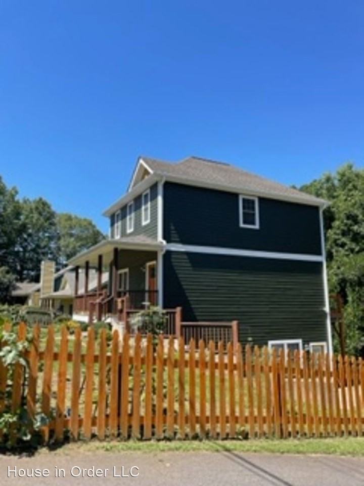 12 Cross Pl - Photo 3 of 22