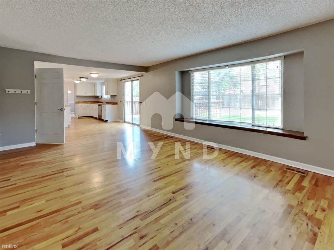 734 Saddlemountain Rd - Photo 3 of 26