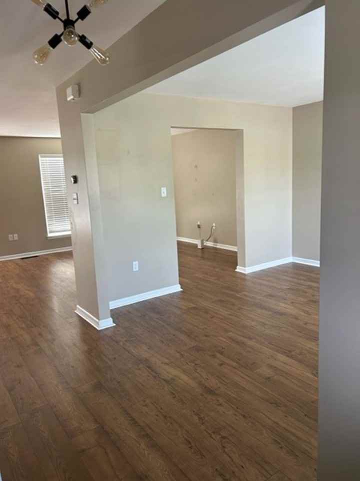 106 Blackberry Ln - Photo 3 of 19