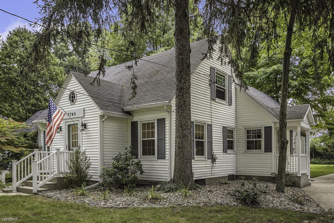 2740 Fairfield Ave - Photo 3 of 23