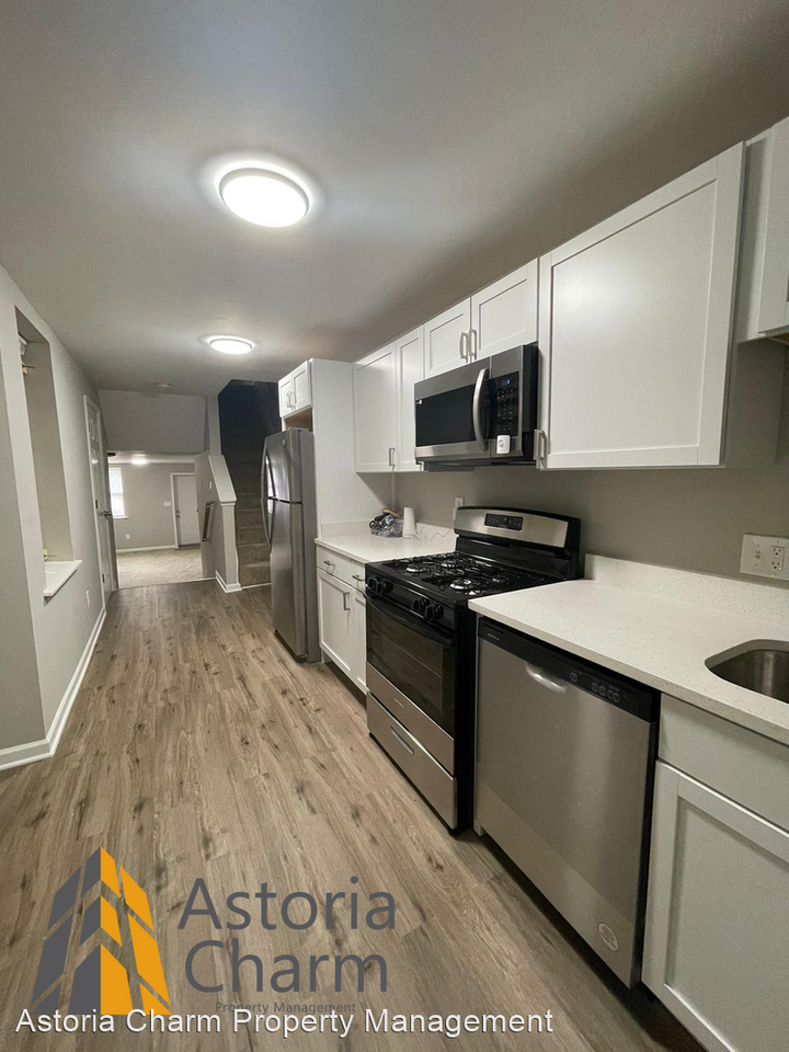 514 N Chester St - Photo 3 of 23