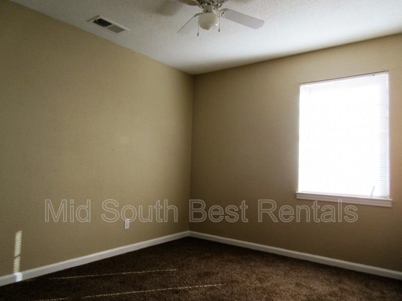 4264 Westmont Rd - Photo 5 of 8