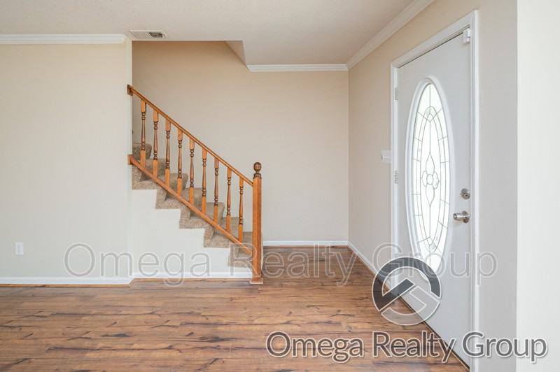 183 Charleston Way - Photo 7 of 42
