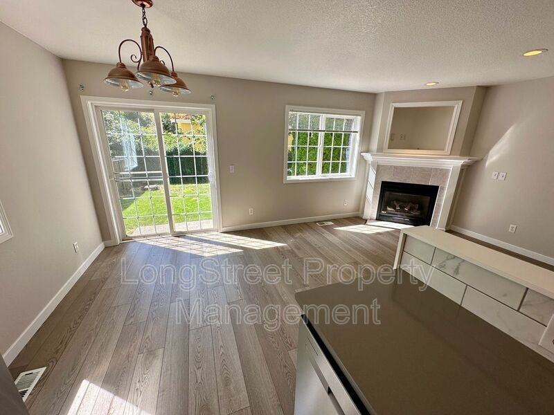 1748 Se Marion St - Photo 3 of 20