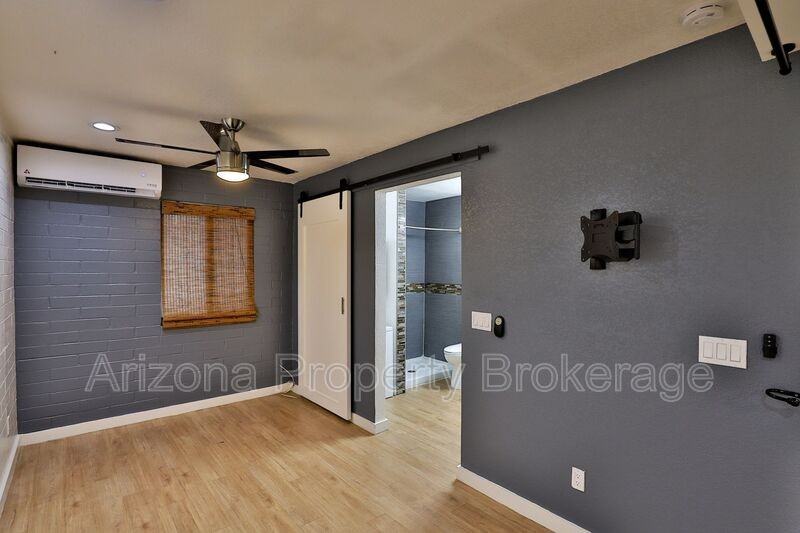 9603 N 5th St #C - Photo 6 of 15